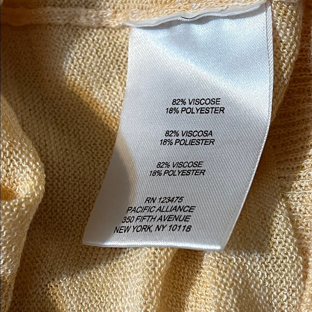 Ellen Tracy Round Neck Dolman Short Sleeve Blouse in Golden Peach Size Medium - Picture 8 of 8